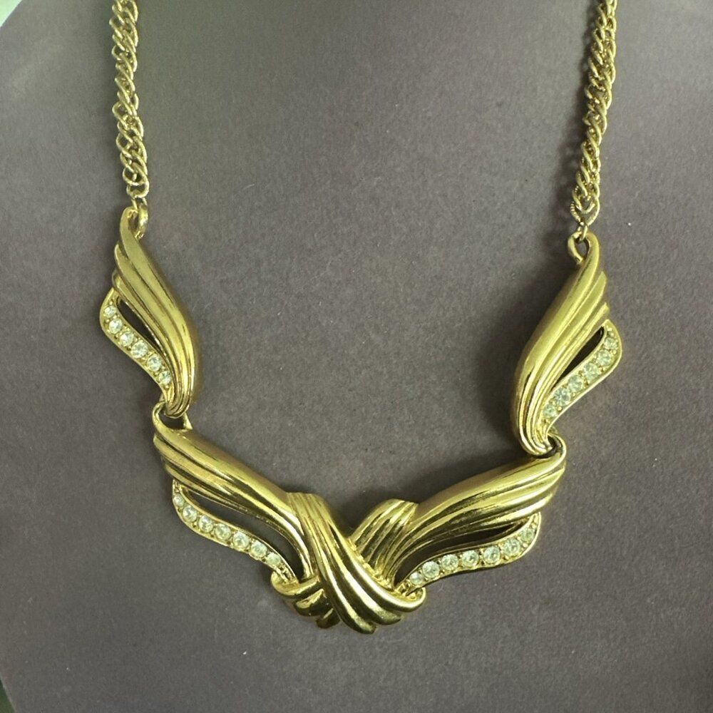 Avon Undeniable Necklace Clear Crystal 1993 Vintage With Box
